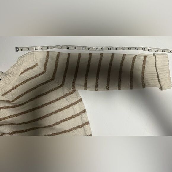 Jones New York Sport Women’s Sweater Gold Cream Buttons on Sleeves. Size M - Picture 6 of 14